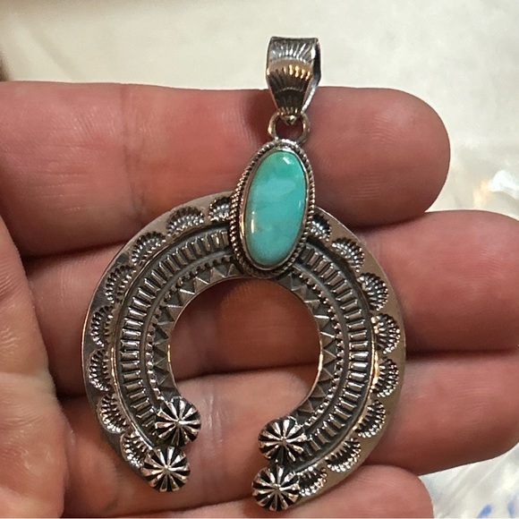 STERLING SILVER NATIVE KINGMAN TURQUOISE STAMPED FLOATING NAJA PENDANT 2 3/4” - Picture 6 of 11